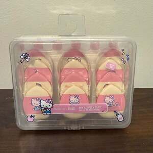 The Crème Shop x Hello Kitty "My Lovely Day" Mini Beauty Puffs - Set of 12